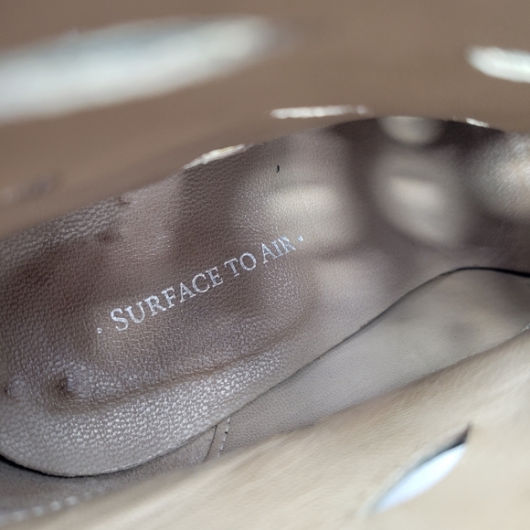 Surface to Air Perforated High Back Suede Platform Booties Womens Size EU 41 - Picture 12 of 15